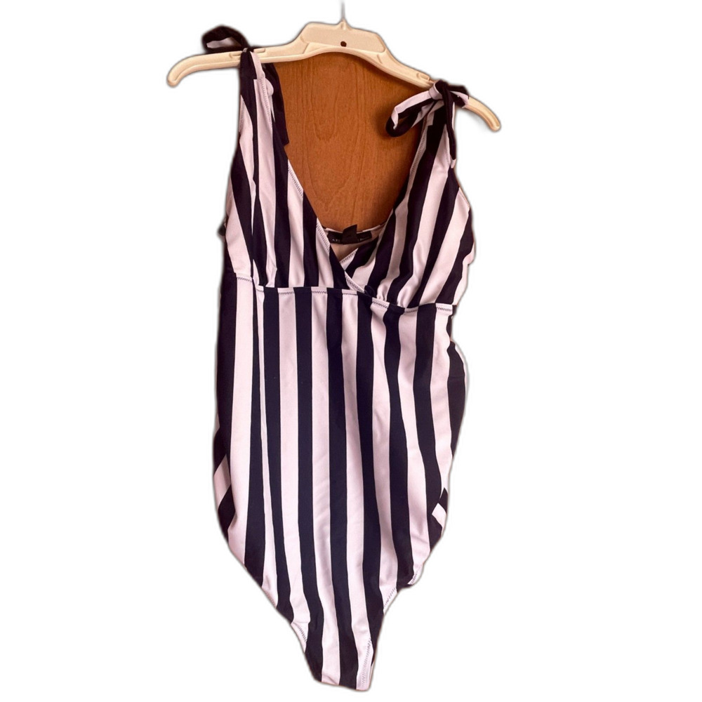 A Pea In The Pod Striped One Piece Maternity Swimsuit - Black & White